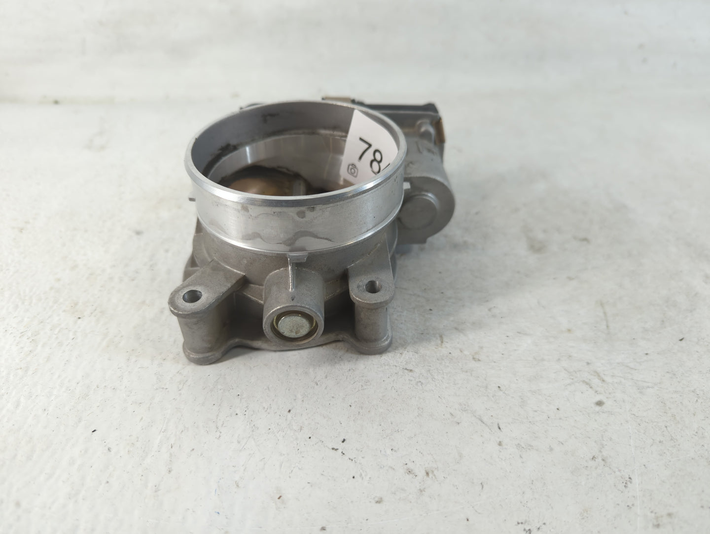 2014-2022 Chevrolet Silverado 1500 Throttle Body P/N:12617792 Fits Fits 2014 2015 2016 2017 2018 2019 2020 2021 2022 OEM Use
