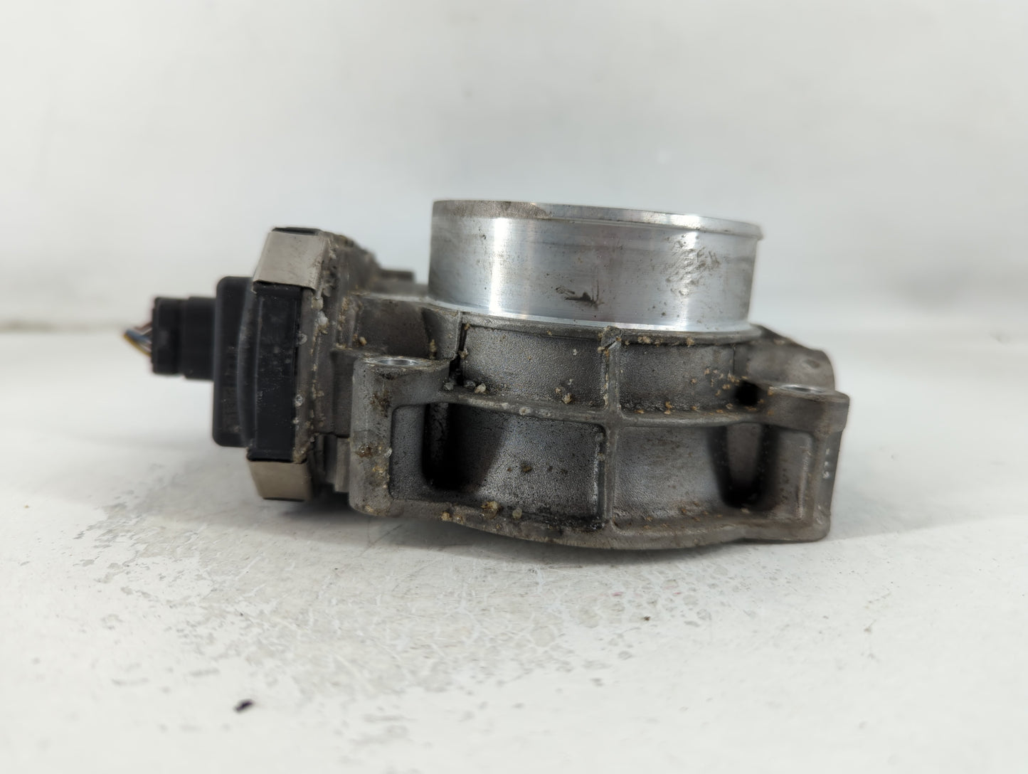 2014-2015 Chevrolet Silverado 1500 Throttle Body P/N:12632171BA Fits Fits 2014 2015 OEM Used Auto Parts - Oemusedautoparts1.