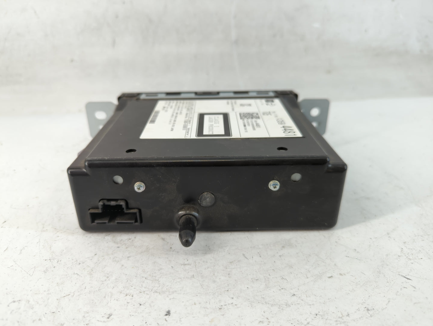 2015-2019 Chevrolet Silverado 1500 Radio AM FM Cd Player Receiver Replacement P/N:13594481 Fits Fits 2015 2016 2017 2018 201