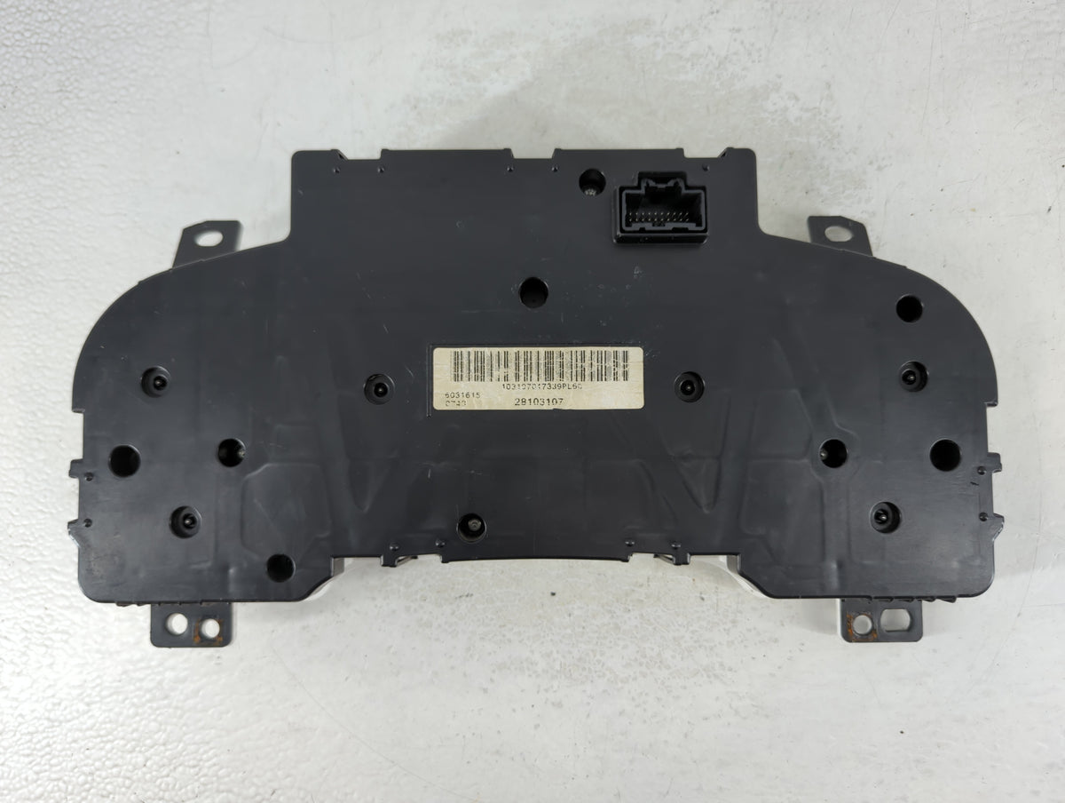 2015 Chevrolet Silverado 1500 Instrument Cluster Speedometer Gauges P/N:28103107 Miles:137K Fits OEM Used Auto Parts - Oemus