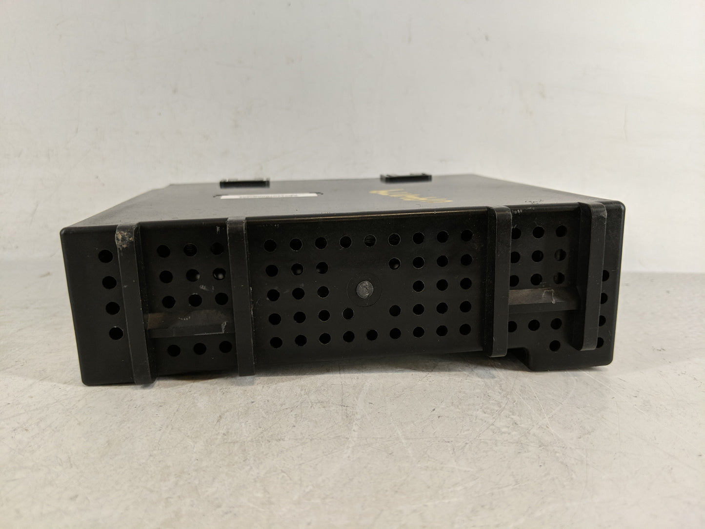 2015 Chevrolet Silverado 2500 Radio AM FM Cd Player Receiver Replacement P/N:13506448 Fits OEM Used Auto Parts - Oemusedauto