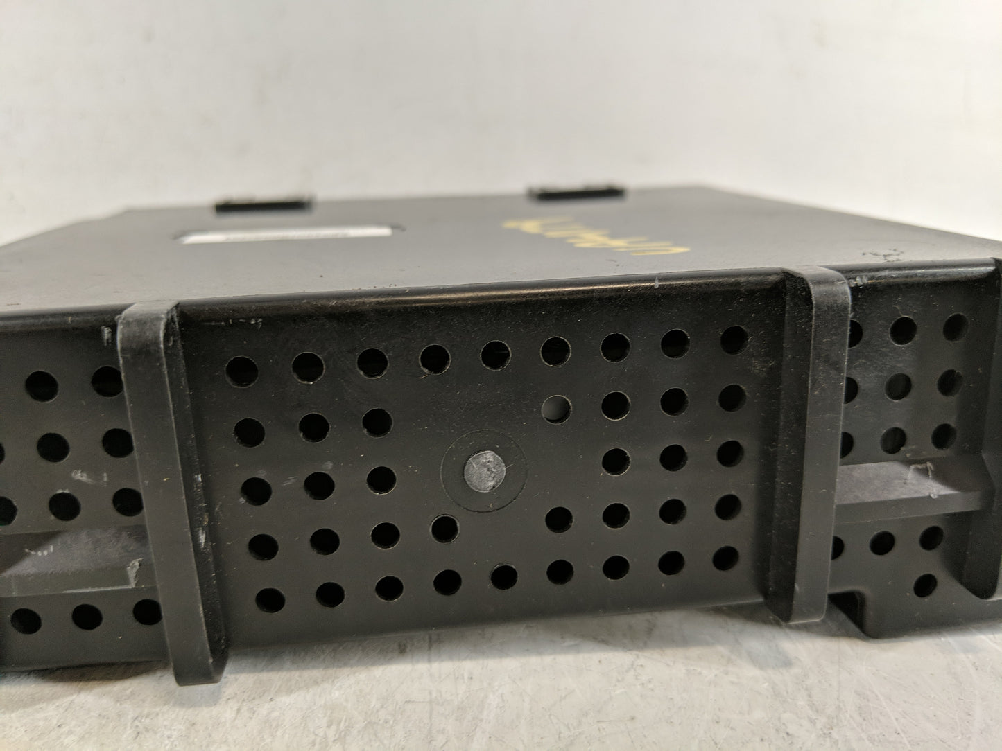 2015 Chevrolet Silverado 2500 Radio AM FM Cd Player Receiver Replacement P/N:13506448 Fits OEM Used Auto Parts - Oemusedauto