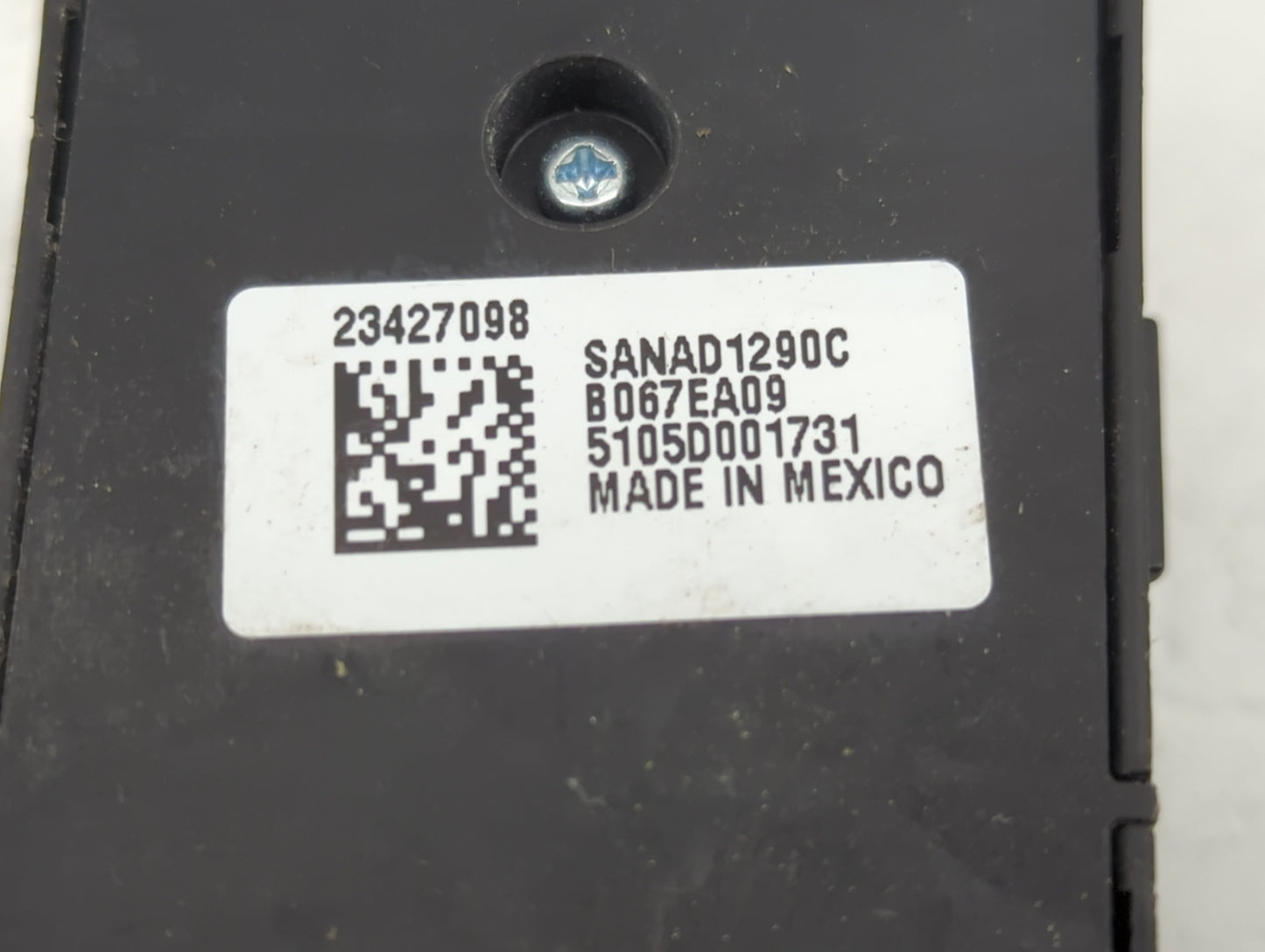 2015-2018 Chevrolet Silverado 2500 Master Power Window Switch Replacement Driver Side Left P/N:B067EA09 23427098 Fits OEM Us