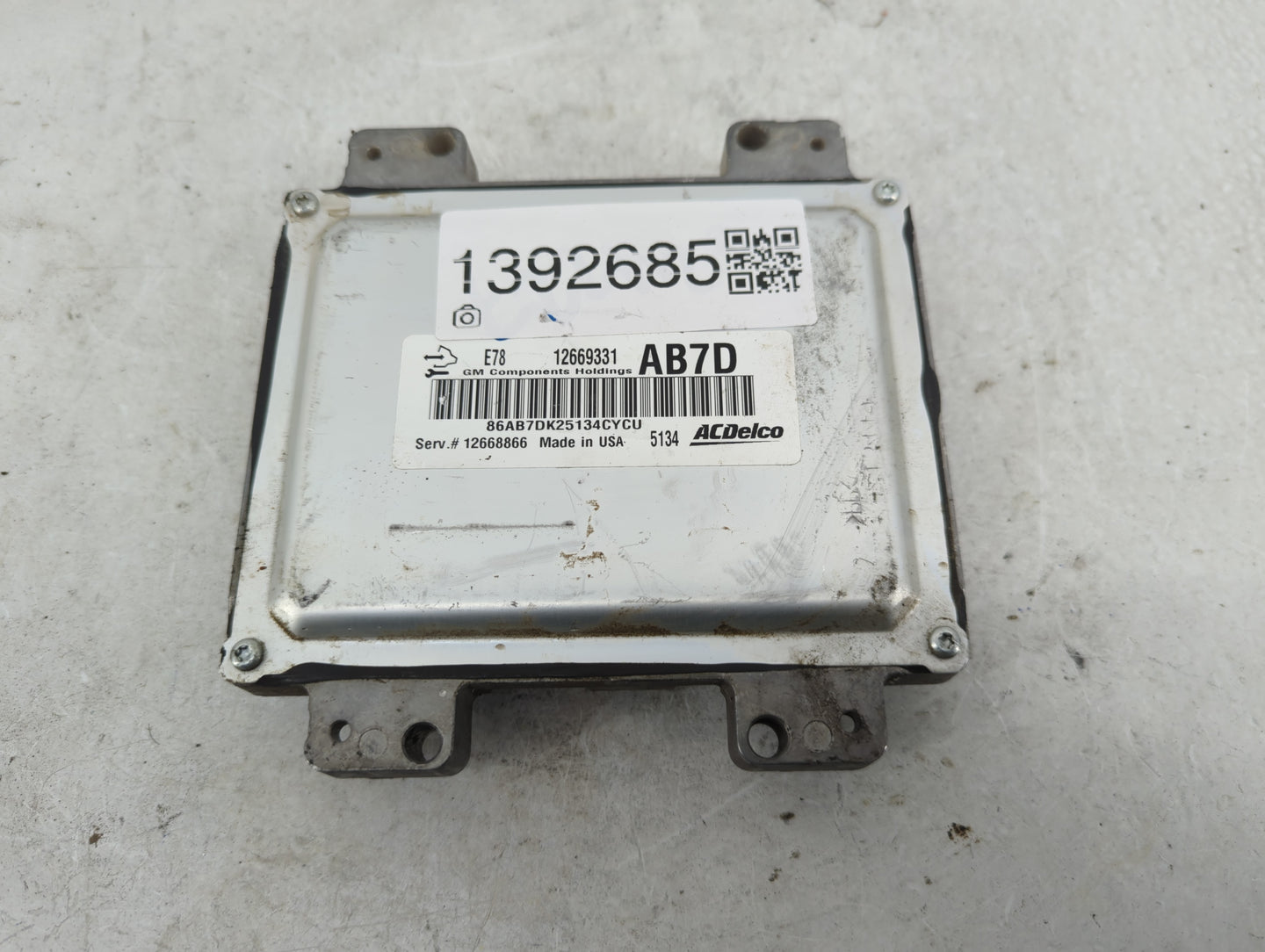 2015 Chevrolet Silverado 2500 PCM Engine Control Computer ECU ECM PCU OEM P/N:12669331 Fits Fits 2011 2012 2013 2014 2016 OE