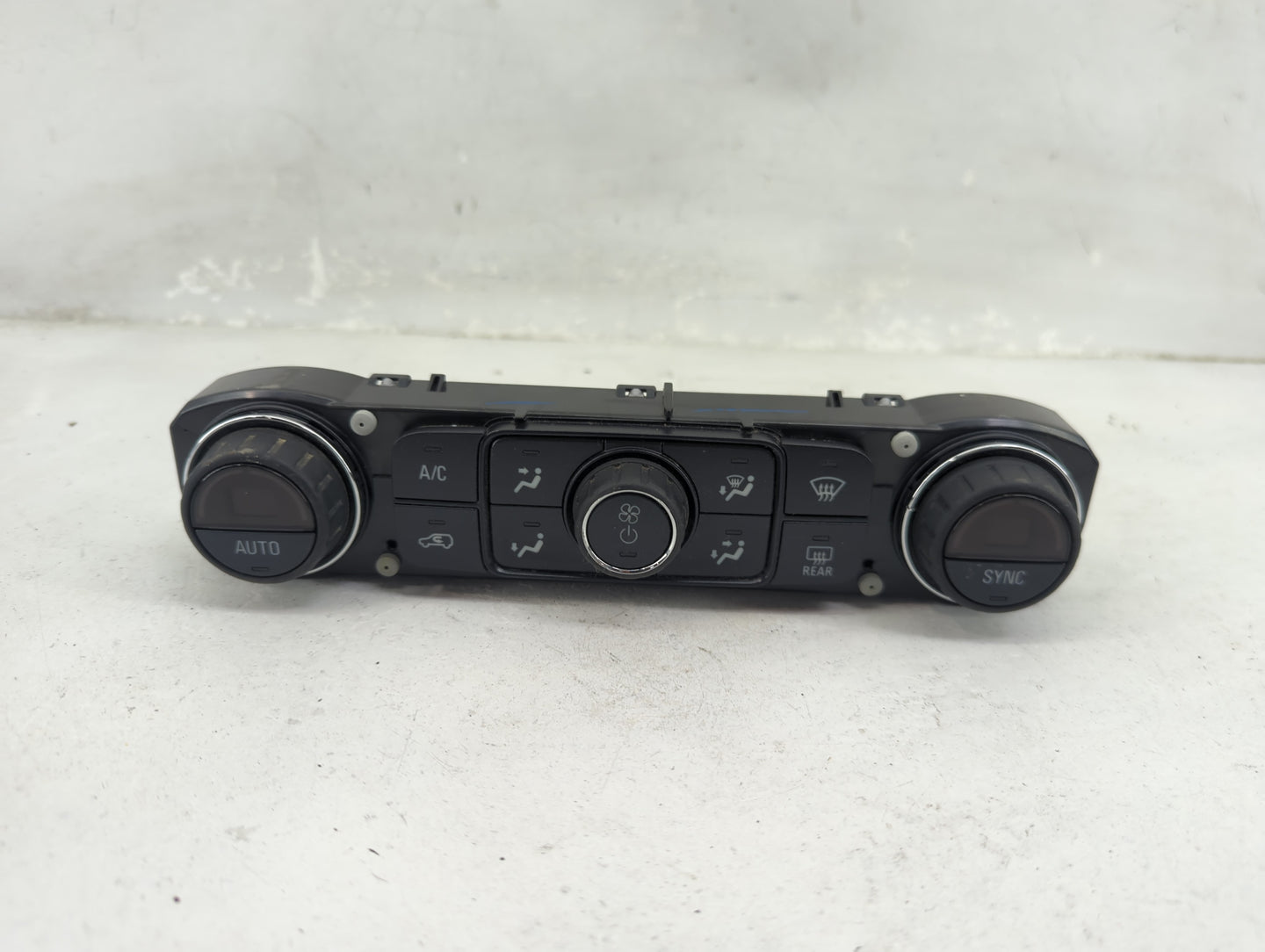 2015-2018 Chevrolet Silverado 2500 Climate Control Module Temperature AC/Heater Replacement P/N:23176290 815372982 Fits OEM 