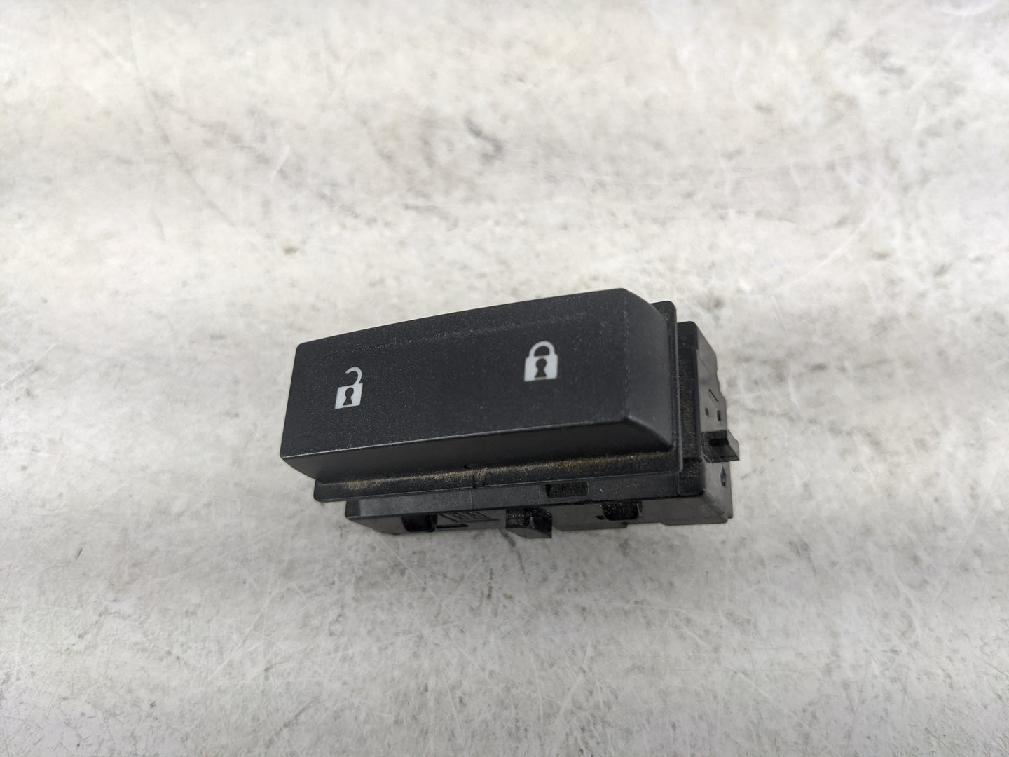 2015-2018 Chevrolet Silverado 2500 Master Power Window Switch Replacement Driver Side Left P/N:22901816 Fits OEM Used Auto P