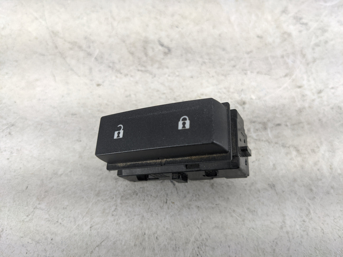 2015-2018 Chevrolet Silverado 2500 Master Power Window Switch Replacement Driver Side Left P/N:22901816 Fits OEM Used Auto P