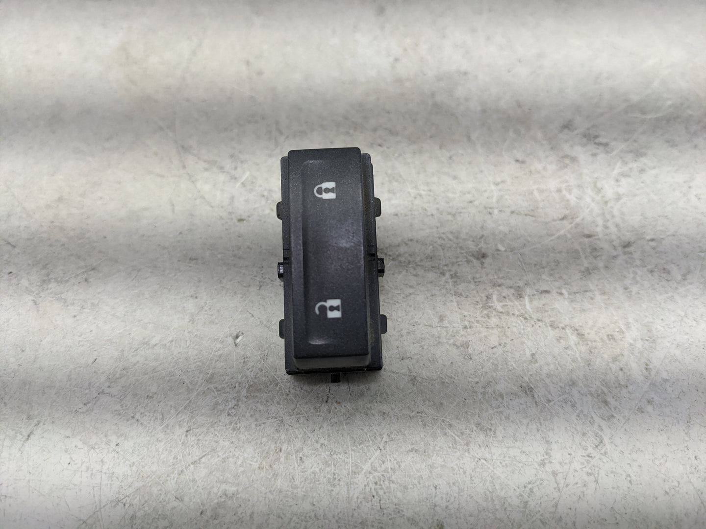 2015-2018 Chevrolet Silverado 2500 Master Power Window Switch Replacement Driver Side Left P/N:22901816 Fits OEM Used Auto P