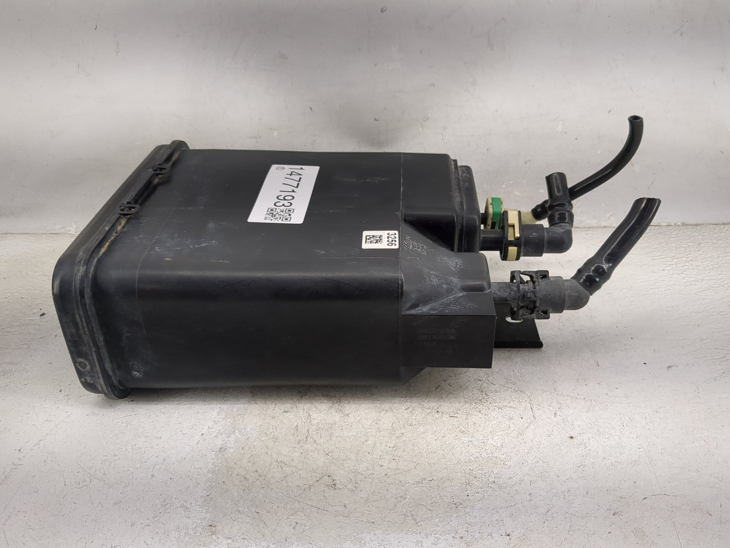 2015 Chevrolet Silverado 2500 Fuel Vapor Charcoal Canister 1477193 - Oemusedautoparts1.com