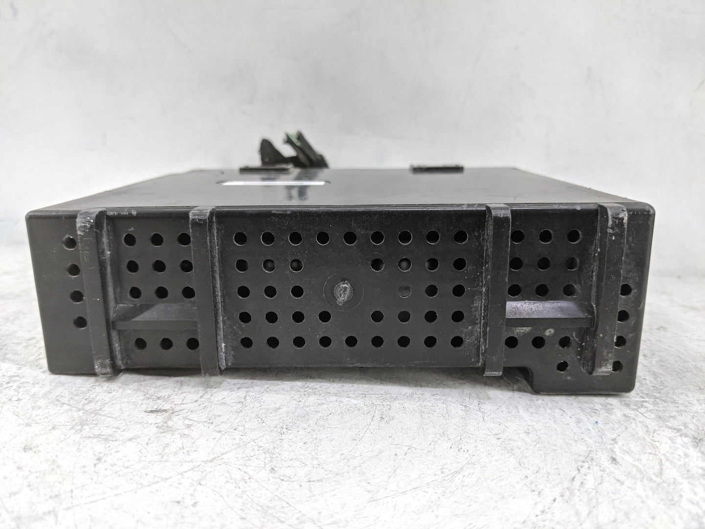 2015 Chevrolet Silverado 2500 Radio AM FM Cd Player Receiver Replacement P/N:13506455 111000-5771A101 Fits Fits 2016 OEM Use