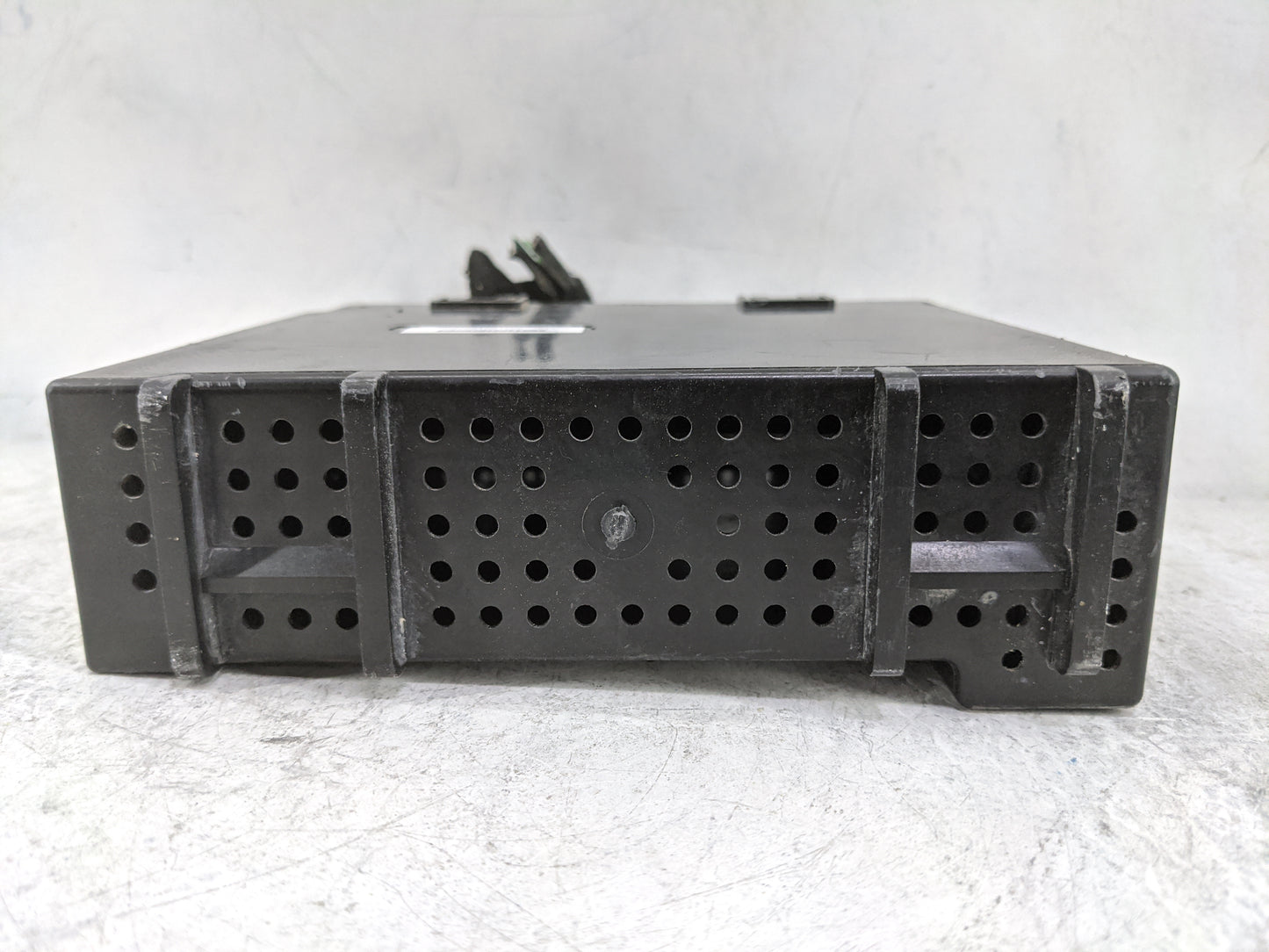2015 Chevrolet Silverado 2500 Radio AM FM Cd Player Receiver Replacement P/N:13506455 111000-5771A101 Fits Fits 2016 OEM Use