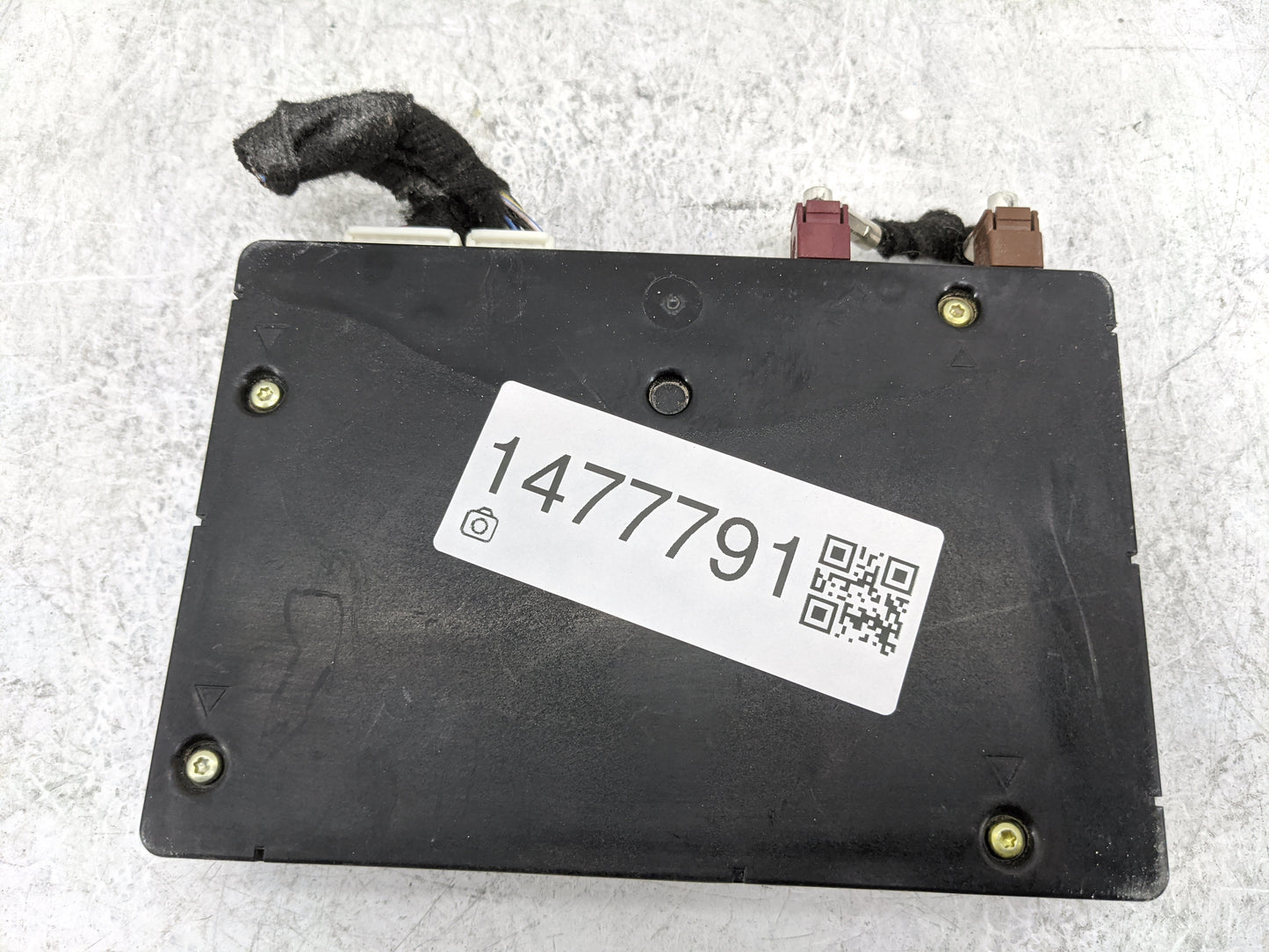2016-2017 Chevrolet Silverado 2500 Telematics Control Module - Oemusedautoparts1.com