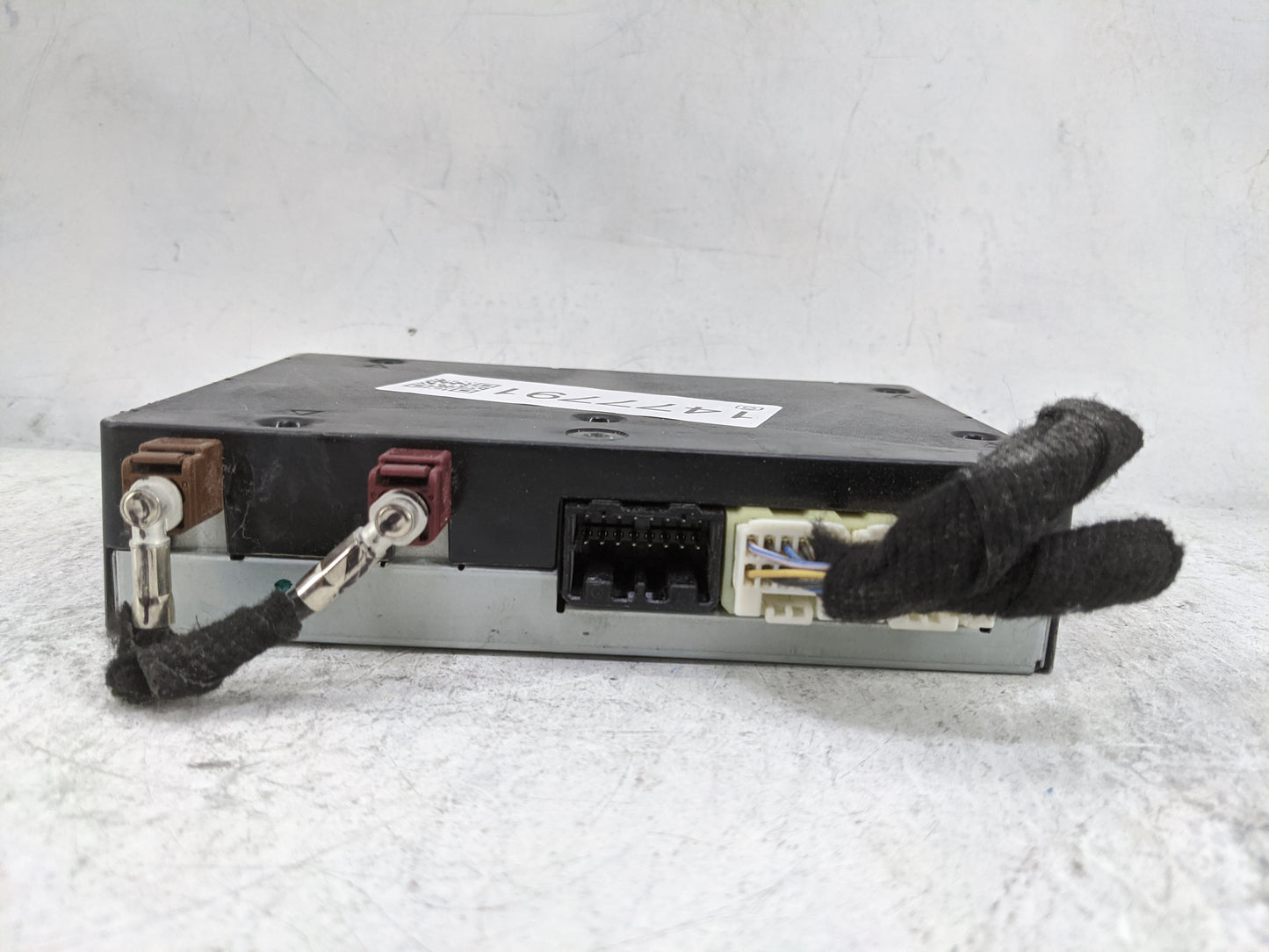 2016-2017 Chevrolet Silverado 2500 Telematics Control Module - Oemusedautoparts1.com