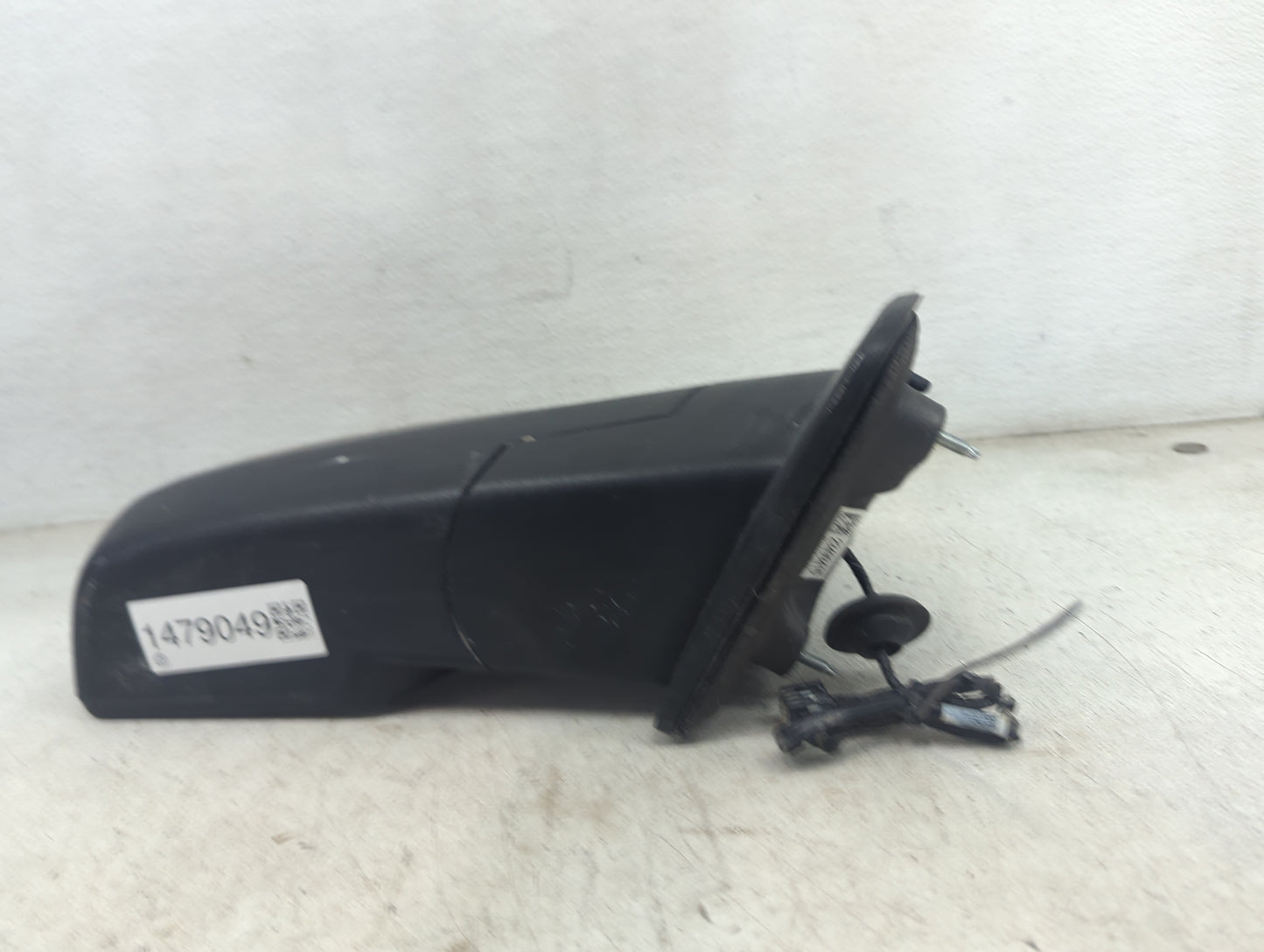 2015-2018 Chevrolet Silverado 2500 Passenger Side View Mirror - Right Door Mirror OEM Used - Oemusedautoparts1.com