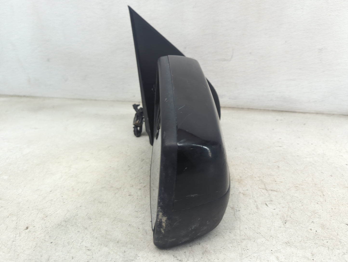 2015-2018 Chevrolet Silverado 2500 Passenger Side View Mirror - Right Door Mirror OEM Used - Oemusedautoparts1.com