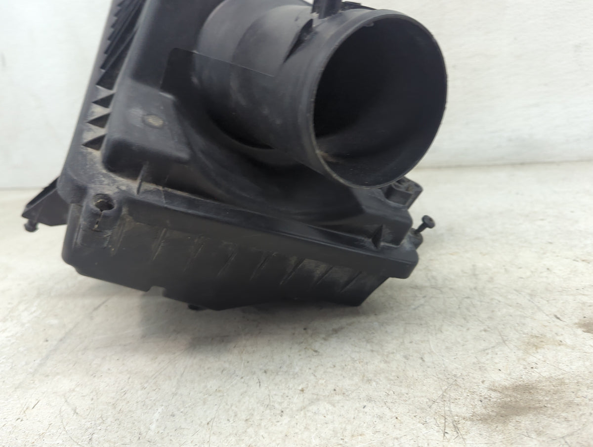 Chevrolet Silverado 2500 Air Cleaner Intake-duct Hose Tube - Oemusedautoparts1.com