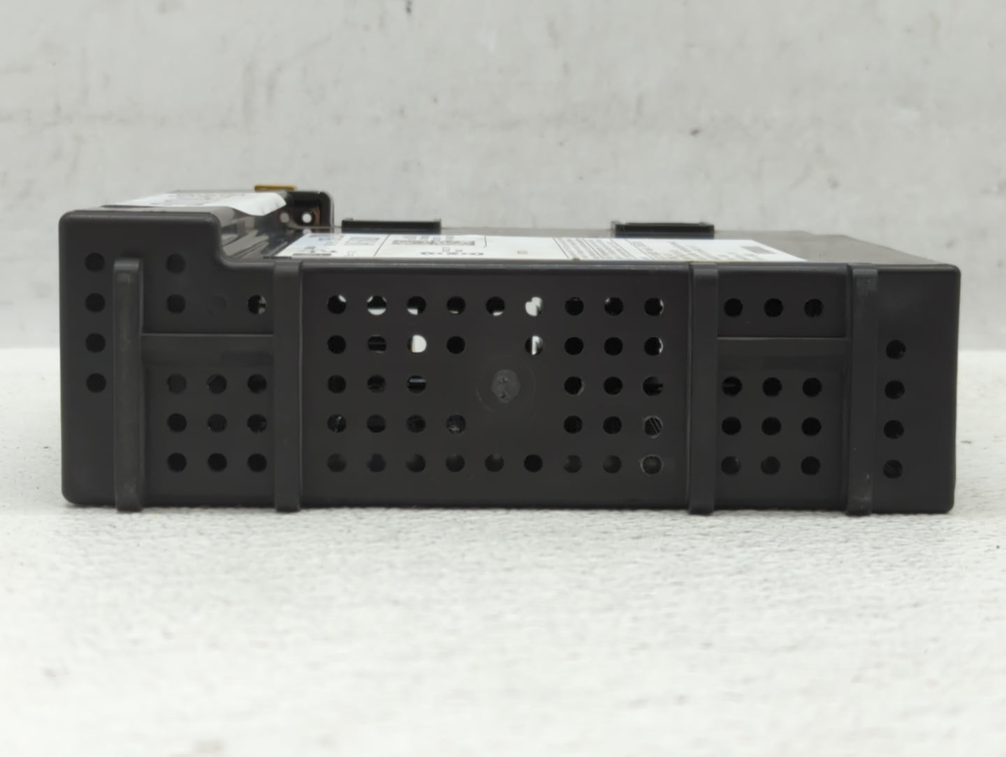 2015-2015 Chevrolet Silverado 2500 Am Fm Cd Player Radio Receiver - Oemusedautoparts1.com