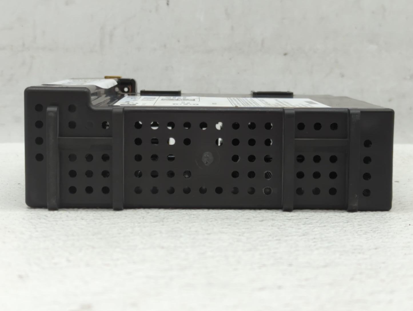 2015-2015 Chevrolet Silverado 2500 Am Fm Cd Player Radio Receiver - Oemusedautoparts1.com