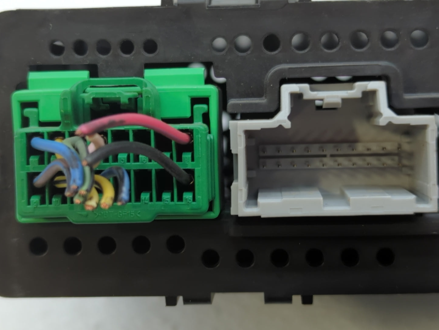 2015-2015 Chevrolet Silverado 2500 Am Fm Cd Player Radio Receiver - Oemusedautoparts1.com