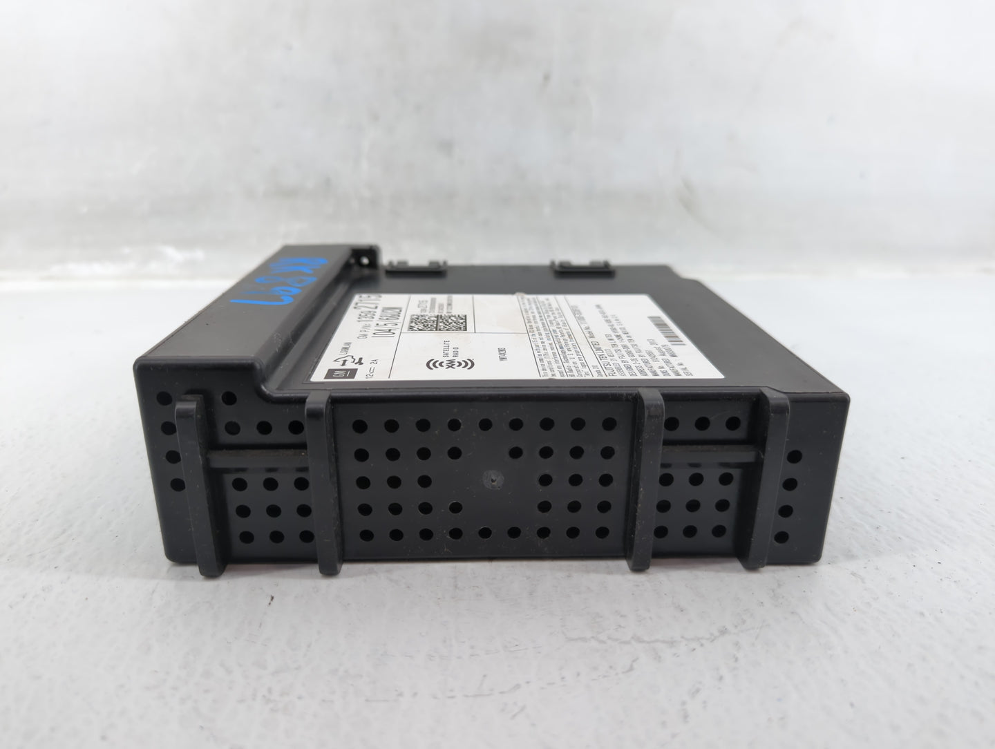 2015 Chevrolet Silverado 2500 Radio AM FM Cd Player Receiver Replacement P/N:13592715 Fits Fits 2013 2014 OEM Used Auto Part