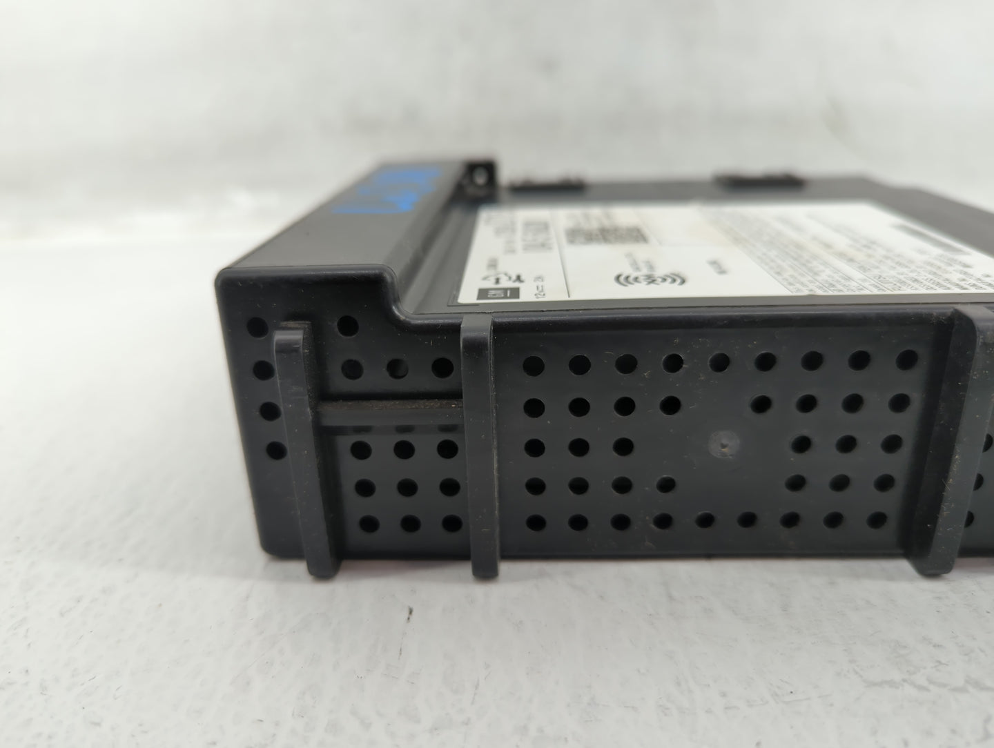 2015 Chevrolet Silverado 2500 Radio AM FM Cd Player Receiver Replacement P/N:13592715 Fits Fits 2013 2014 OEM Used Auto Part