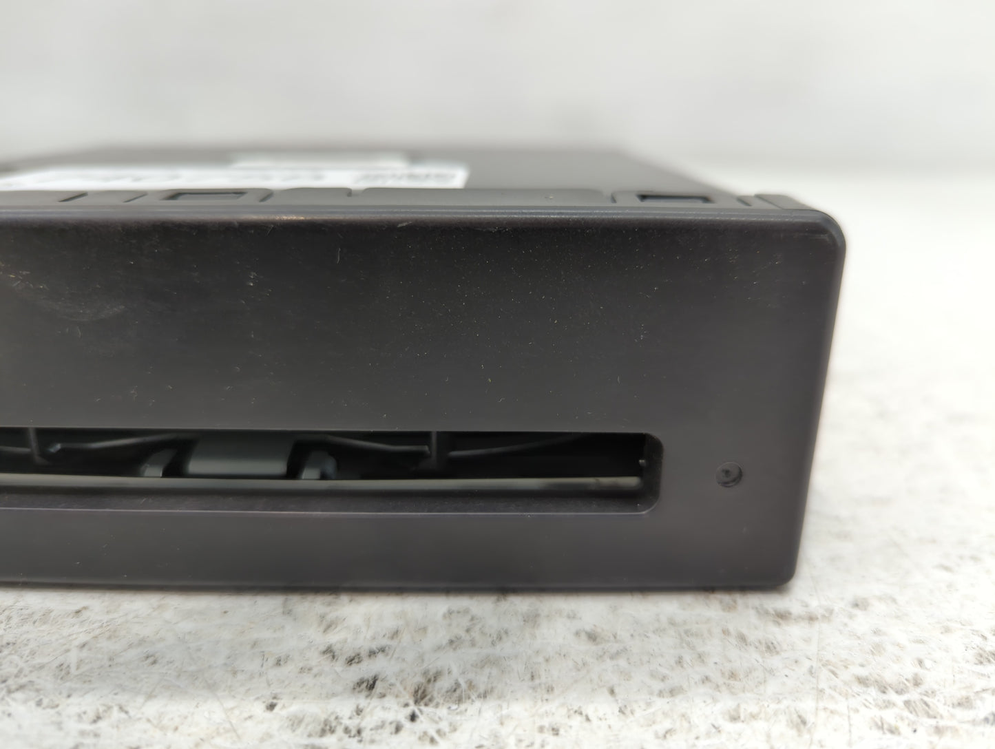 2015 Chevrolet Silverado 2500 Radio AM FM Cd Player Receiver Replacement P/N:13590747 Fits Fits 2013 2014 OEM Used Auto Part
