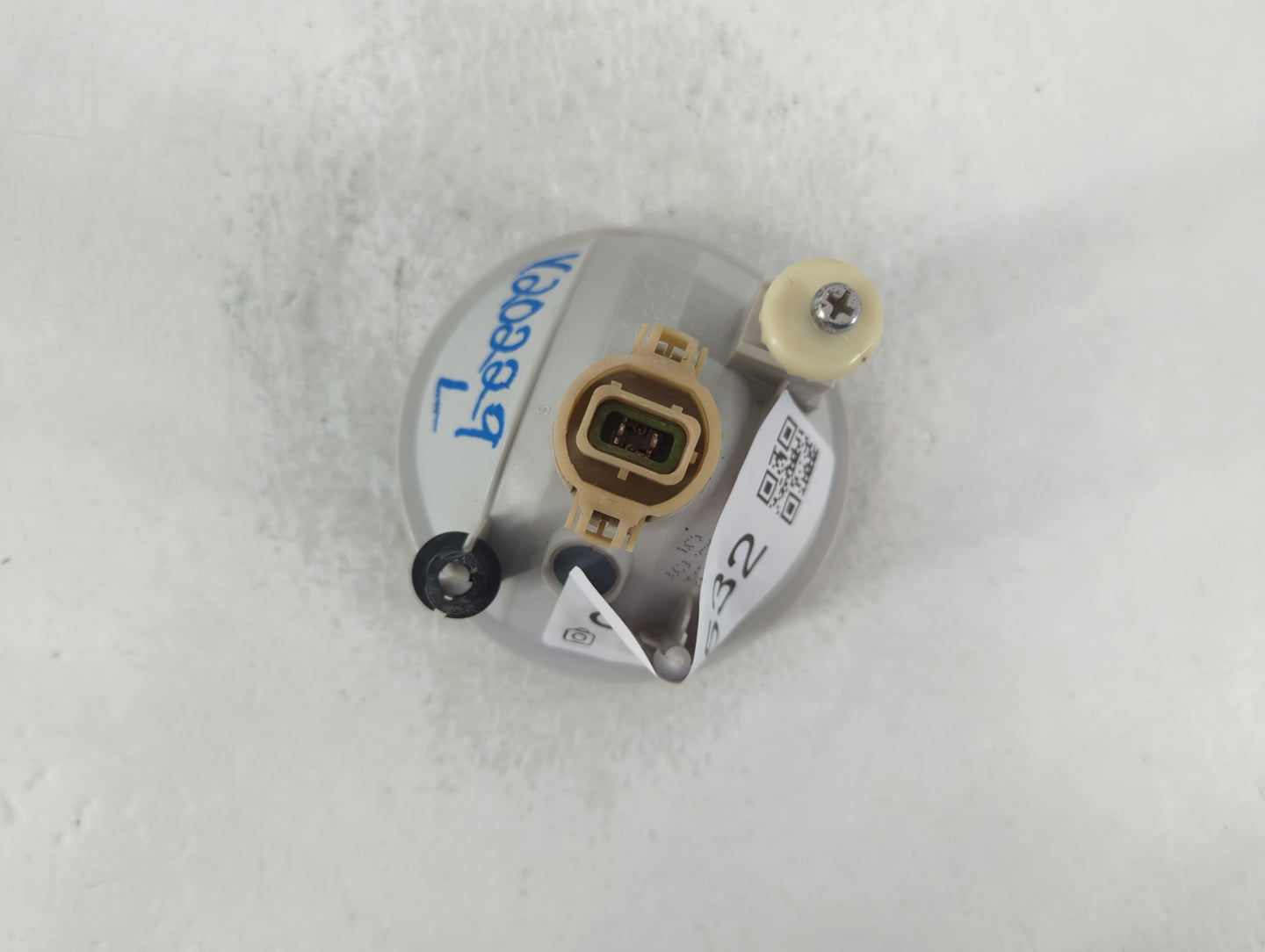 2015-2018 Chevrolet Silverado 2500 Driver Left Oem Front Light Lamp - Oemusedautoparts1.com