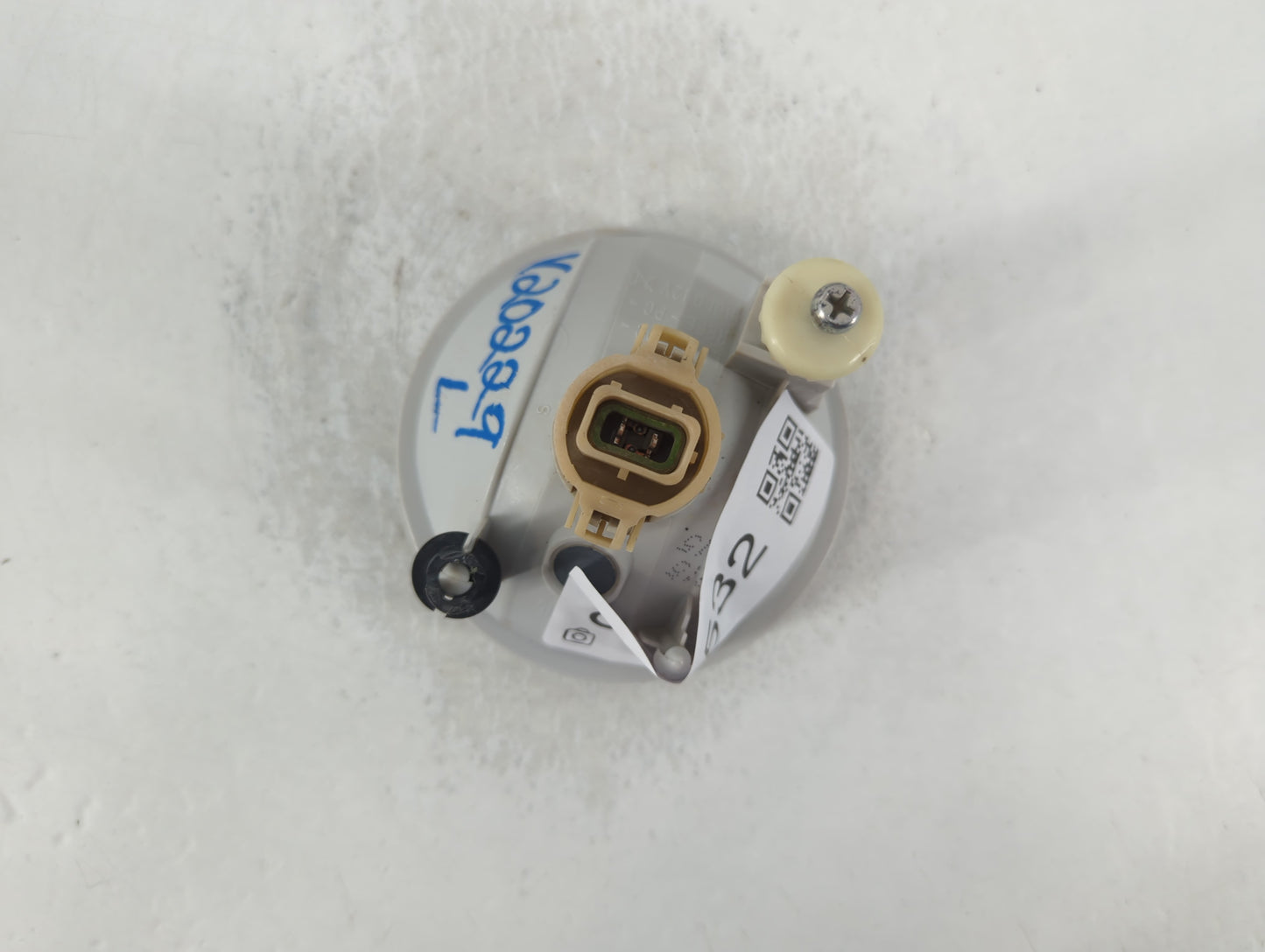 2015-2018 Chevrolet Silverado 2500 Driver Left Oem Front Light Lamp - Oemusedautoparts1.com