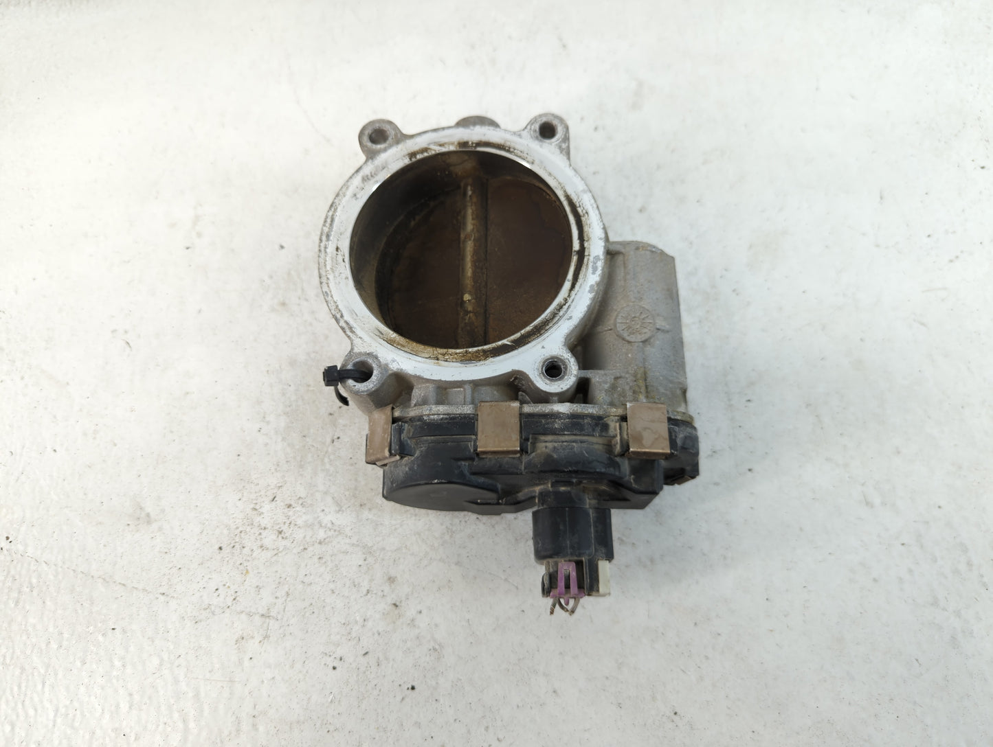 2015 Chevrolet Silverado 2500 Throttle Body P/N:RME87-3C Fits Fits 2009 2010 2011 2012 2013 2014 OEM Used Auto Parts - Oemus