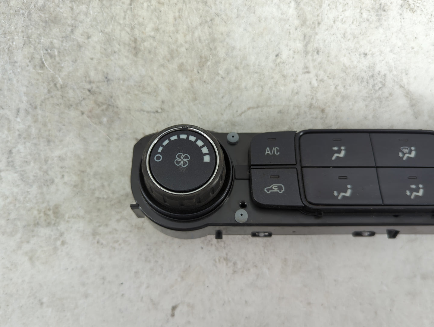 2015-2018 Chevrolet Silverado 3500 Climate Control Module Temperature AC/Heater Replacement P/N:23486621 815372982 Fits OEM 