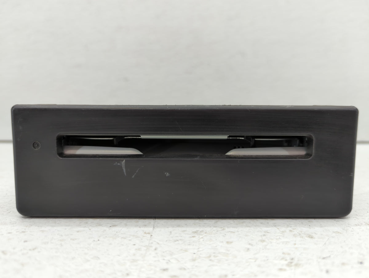 2015-2015 Chevrolet Silverado 3500 Am Fm Cd Player Radio Receiver - Oemusedautoparts1.com