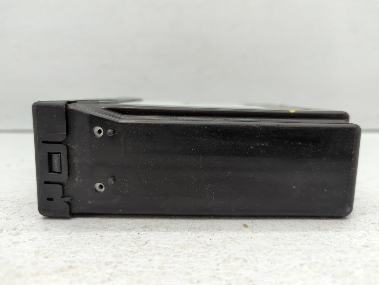 2015-2015 Chevrolet Silverado 3500 Am Fm Cd Player Radio Receiver - Oemusedautoparts1.com