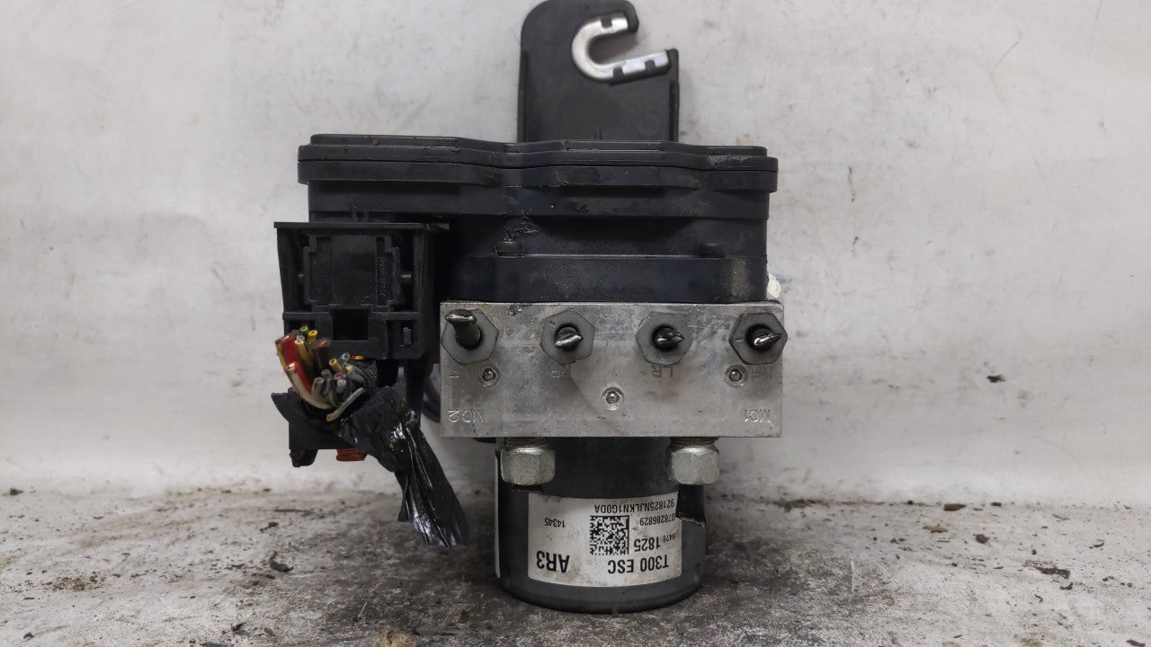 2015-2016 Chevrolet Sonic ABS Pump Control Module Replacement P/N:94781825 Fits Fits 2015 2016 OEM Used Auto Parts - Oemused