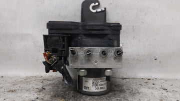 2015-2016 Chevrolet Sonic ABS Pump Control Module Replacement P/N:94781825 Fits Fits 2015 2016 OEM Used Auto Parts - Oemused