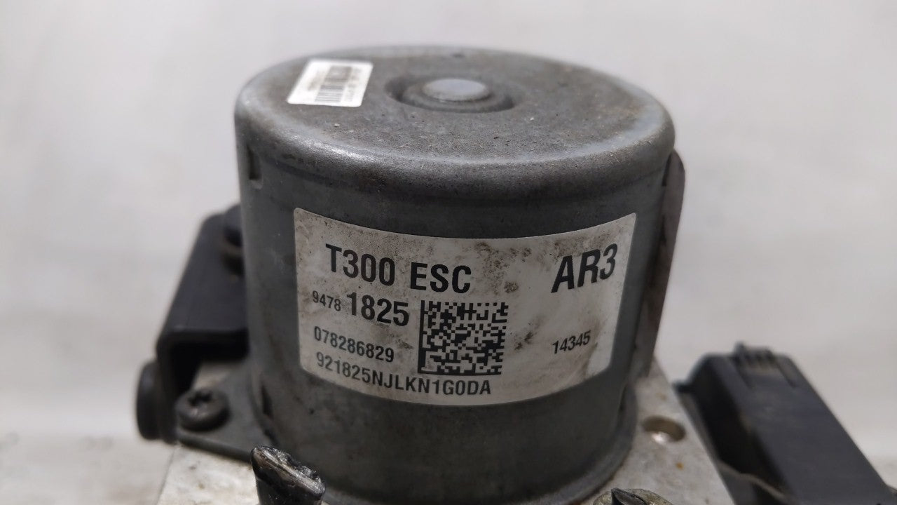 2015-2016 Chevrolet Sonic ABS Pump Control Module Replacement P/N:94781825 Fits Fits 2015 2016 OEM Used Auto Parts - Oemused