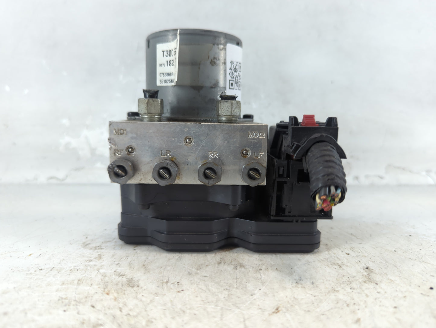 2015-2016 Chevrolet Sonic ABS Pump Control Module Replacement P/N:9478 1825 T300 ESC AR3 Fits Fits 2015 2016 OEM Used Auto P