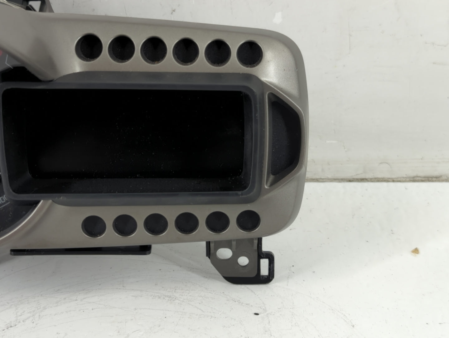 2015 Chevrolet Sonic Instrument Cluster Speedometer Gauges P/N:95271786 Fits OEM Used Auto Parts - Oemusedautoparts1.com