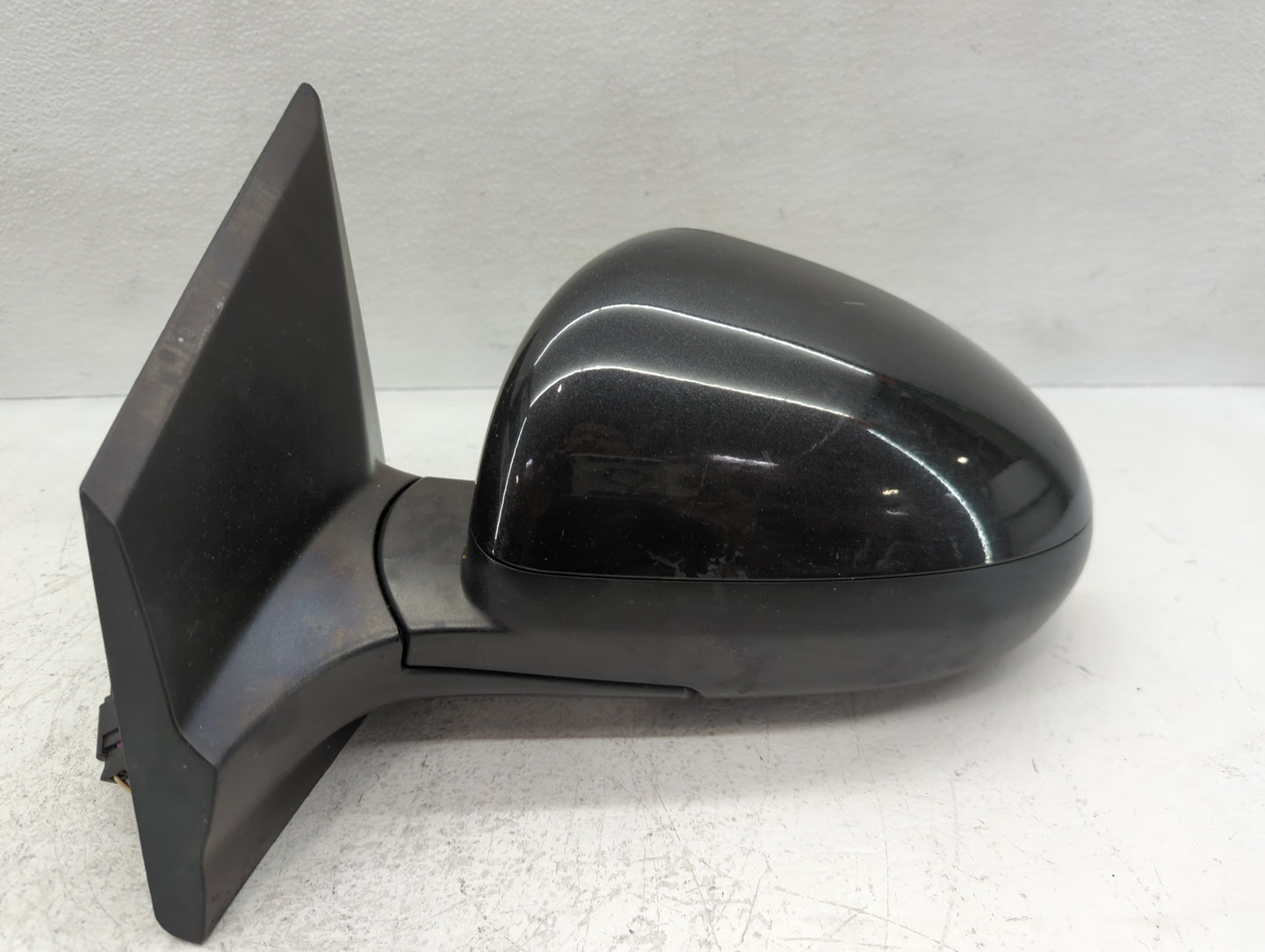 2012-2019 Chevrolet Sonic Driver Side View Mirror - Left Door Mirror OEM Used - Oemusedautoparts1.com