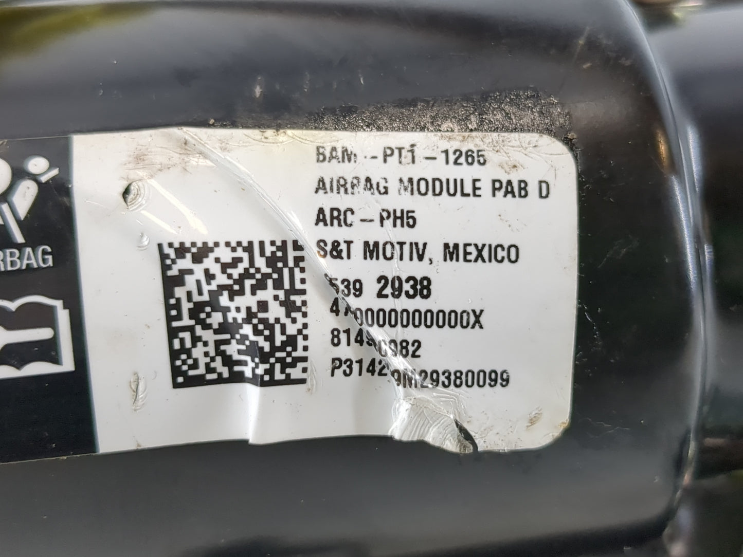 2012-2019 Chevrolet Sonic Air Bag Passenger Right Dashboard OEM P/N:95392938 Fits Fits 2012 2013 2014 2015 2016 2017 2018 20