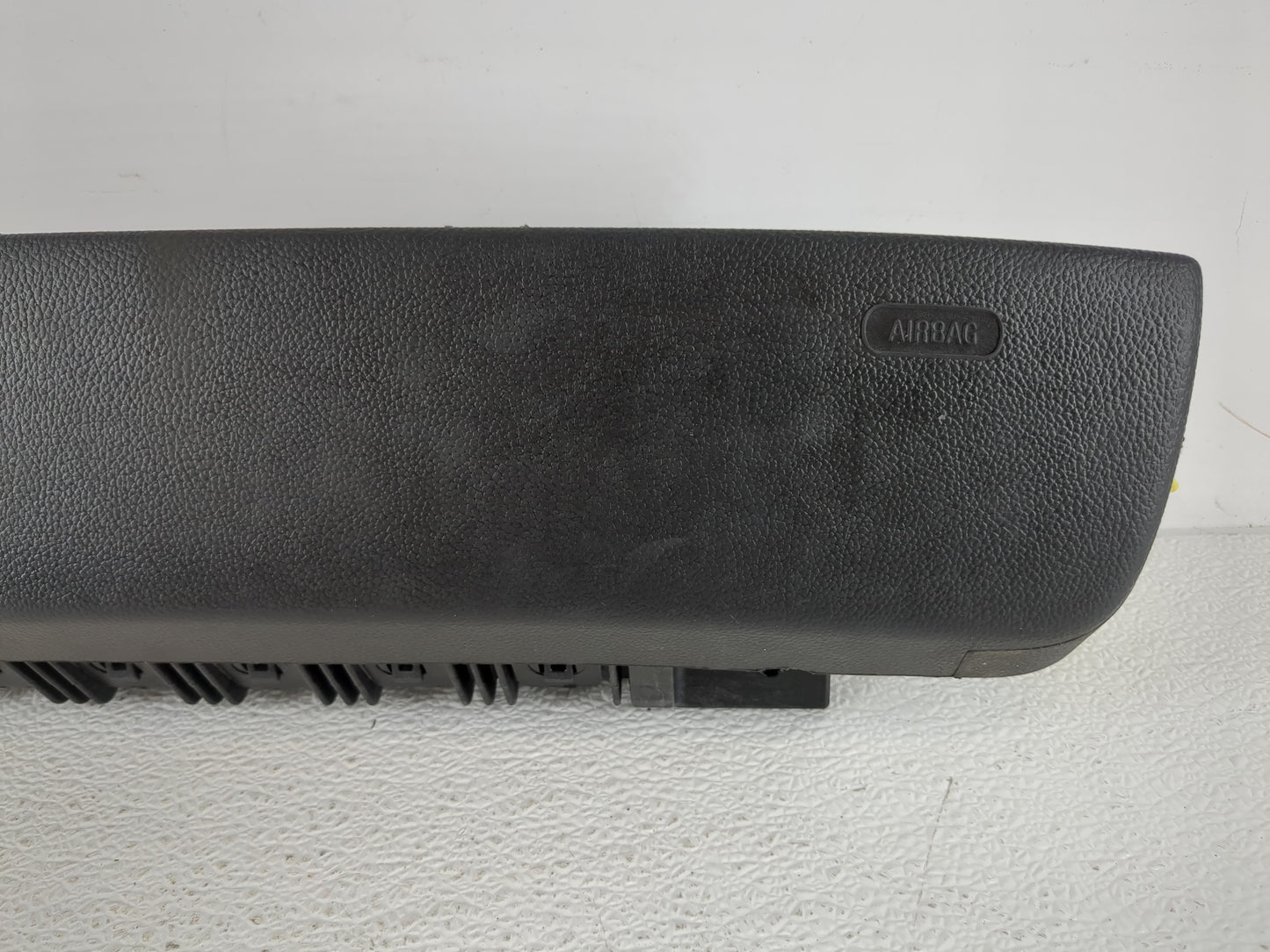 2012-2019 Chevrolet Sonic Air Bag Driver Left Knee OEM P/N:95934658 Fits Fits 2012 2013 2014 2015 2016 2017 2018 2019 OEM Us
