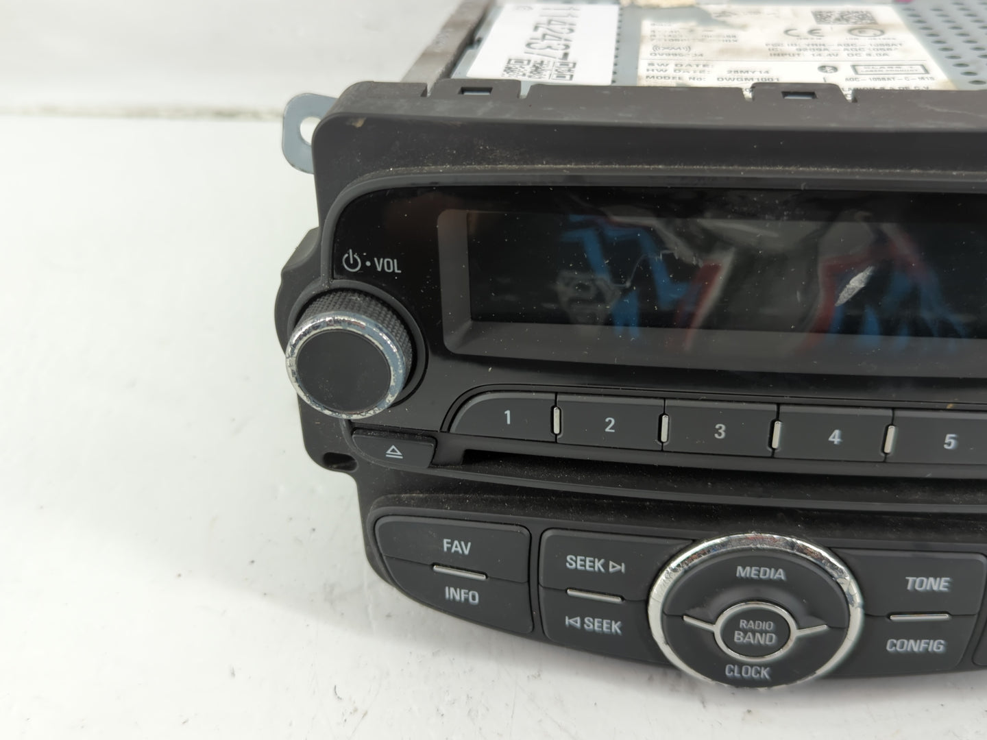 2015 Chevrolet Sonic Radio AM FM Cd Player Receiver Replacement Fits OEM Used Auto Parts - Oemusedautoparts1.com