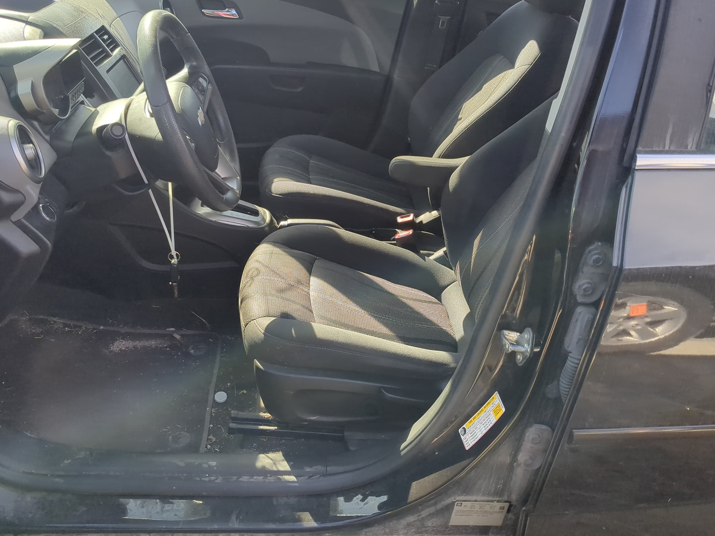 2013-2016 Chevrolet Sonic Driver Front Seat Oem - Oemusedautoparts1.com