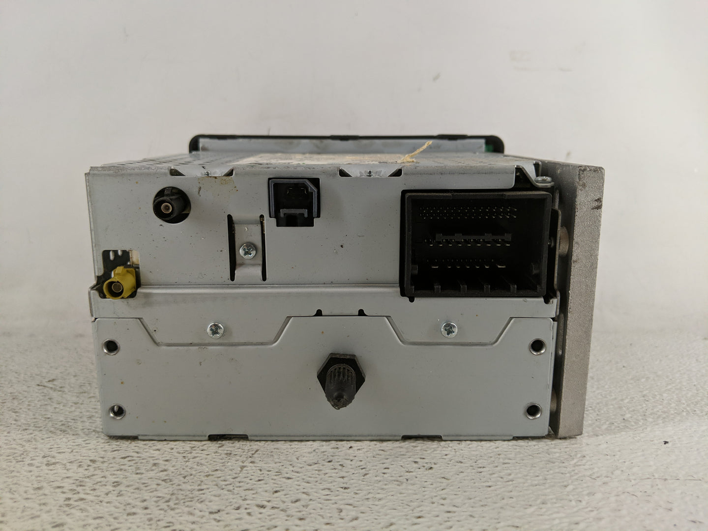 2015 Chevrolet Sonic Radio AM FM Cd Player Receiver Replacement P/N:4533602 Fits OEM Used Auto Parts - Oemusedautoparts1.com