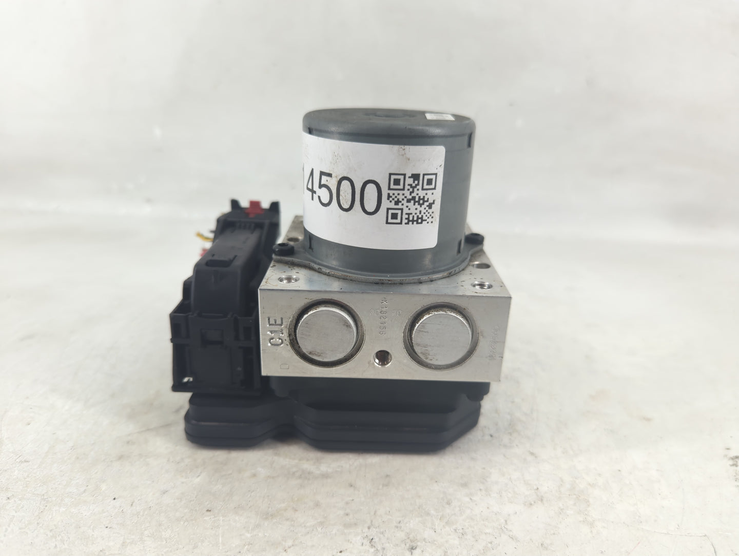 2015-2016 Chevrolet Sonic ABS Pump Control Module Replacement P/N:94781825 Fits Fits 2015 2016 OEM Used Auto Parts - Oemused