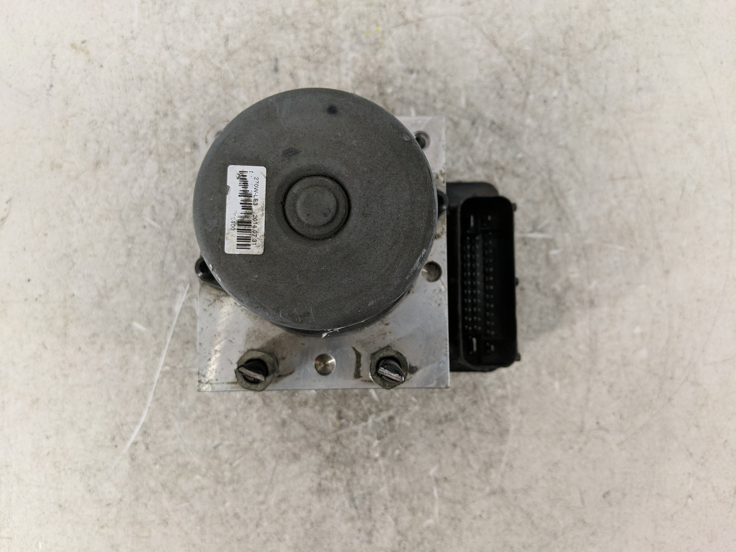 2015-2016 Chevrolet Sonic ABS Pump Control Module Replacement P/N:94781825 Fits Fits 2015 2016 OEM Used Auto Parts - Oemused