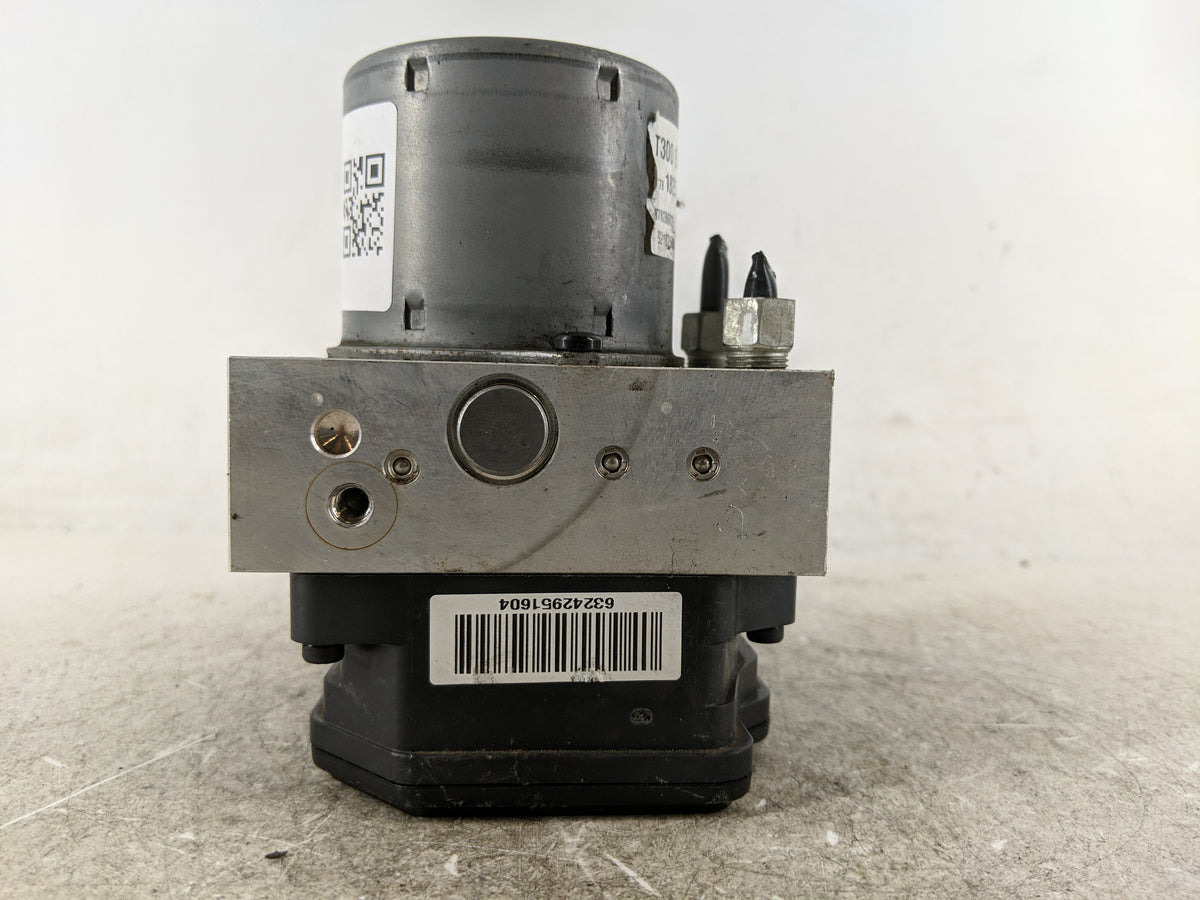 2015-2016 Chevrolet Sonic Anti-Lock Brake ABS Pump Module Actuator OEM P/N:94781825 Fits Fits 2015 2016 OEM Used Auto Parts 