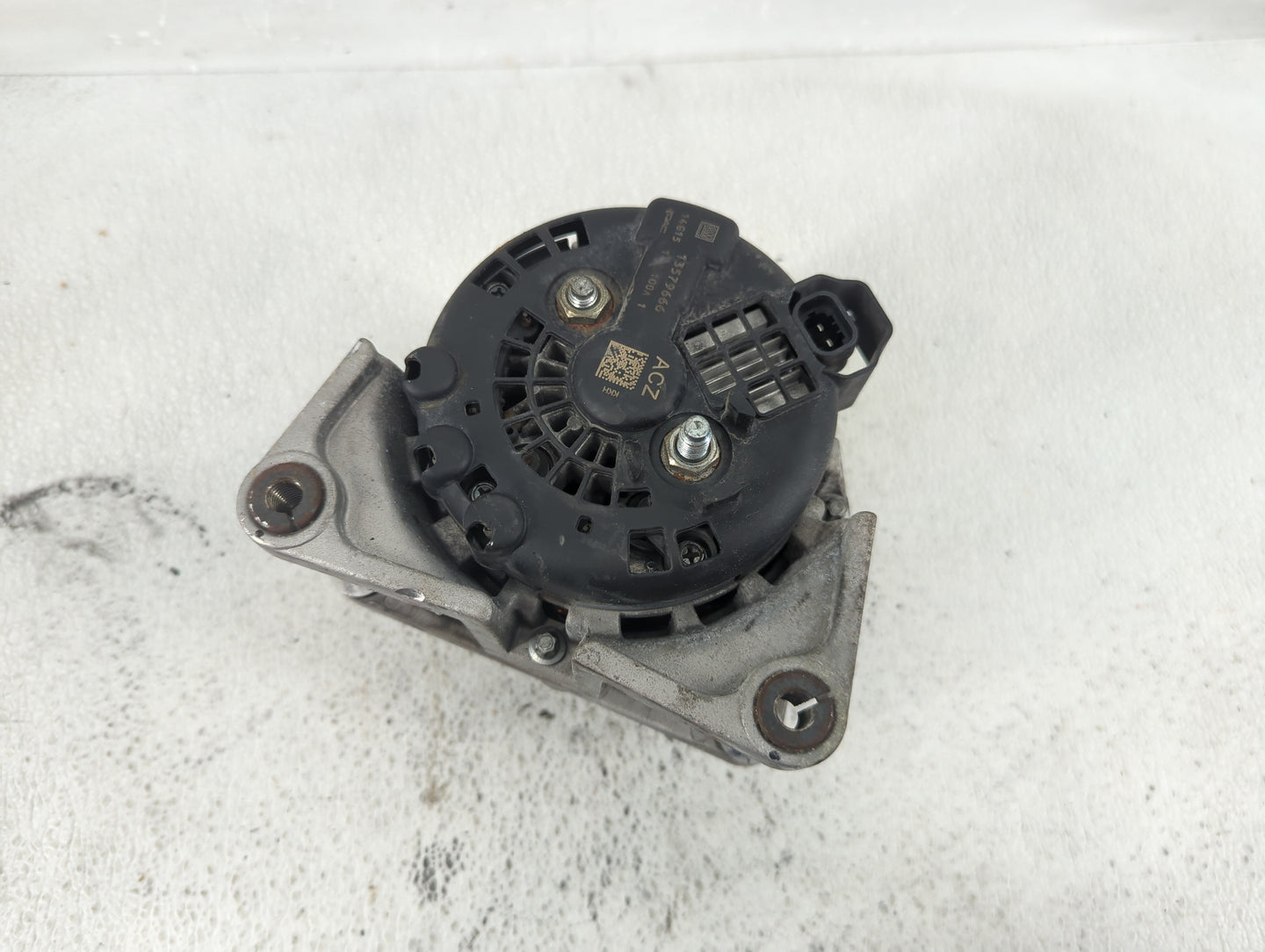 2012-2018 Chevrolet Sonic Alternator Replacement Generator Charging Assembly Engine OEM P/N:13579666 Fits OEM Used Auto Part