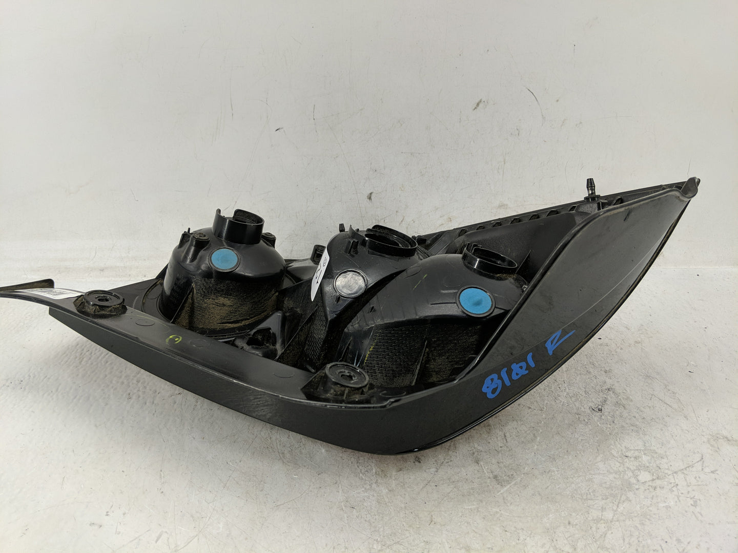 2012-2016 Chevrolet Sonic Tail Light Assembly Passenger Right OEM P/N:94534064 Fits Fits 2012 2013 2014 2015 2016 OEM Used A