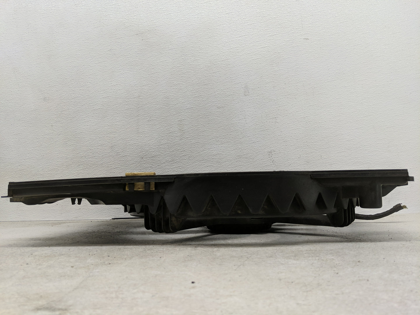 2014-2015 Chevrolet Sonic Electric Radiator Cooling Fan Motor Assembly P/N:8D2640000 Fits Fits 2014 2015 OEM Used Auto Parts