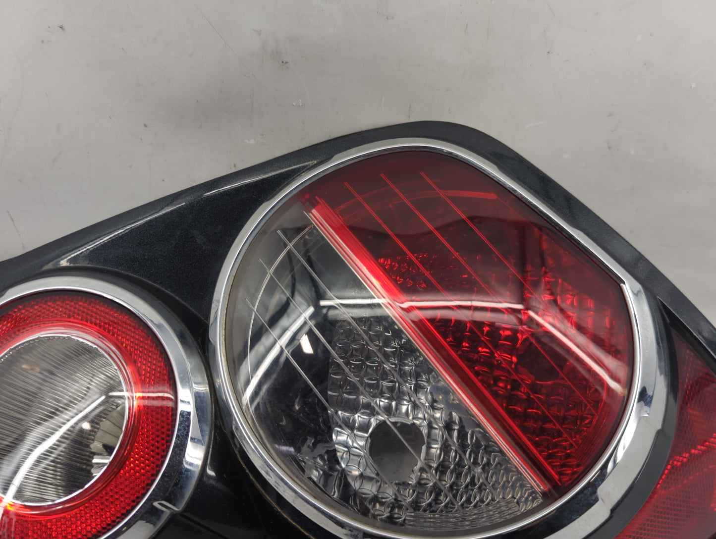 2012-2016 Chevrolet Sonic Tail Light Assembly Passenger Right OEM P/N:95470357 Fits Fits 2012 2013 2014 2015 2016 OEM Used A